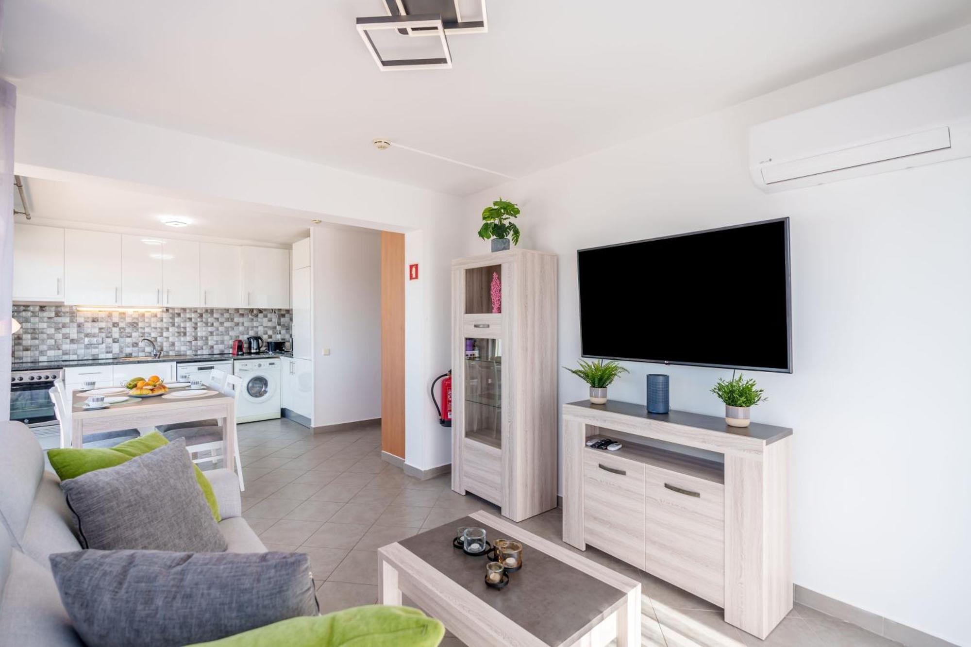Breathtaking Coral Ocean View Apartment At Oa ปอร์ติเมา ภายนอก รูปภาพ
