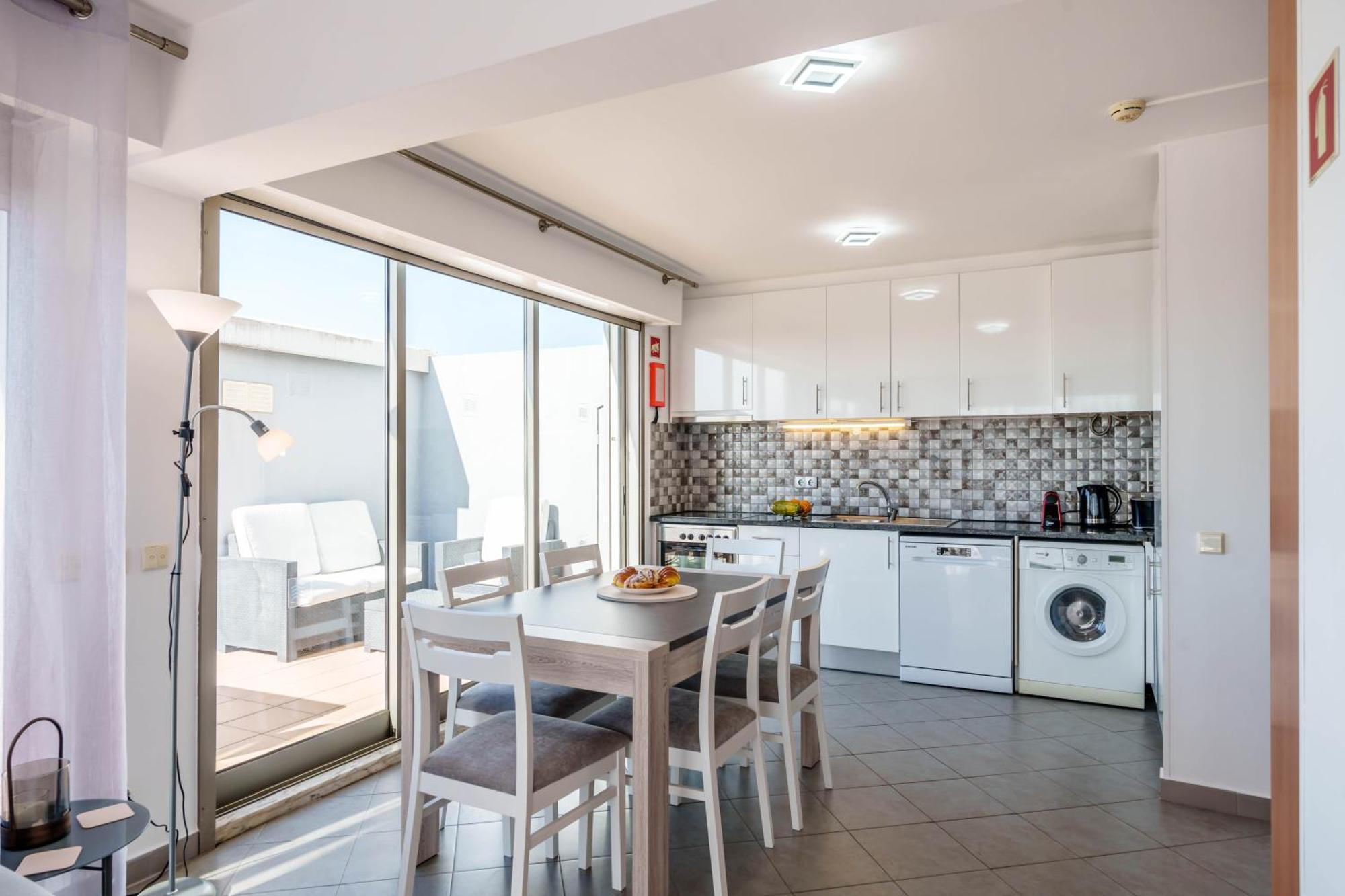 Breathtaking Coral Ocean View Apartment At Oa ปอร์ติเมา ภายนอก รูปภาพ