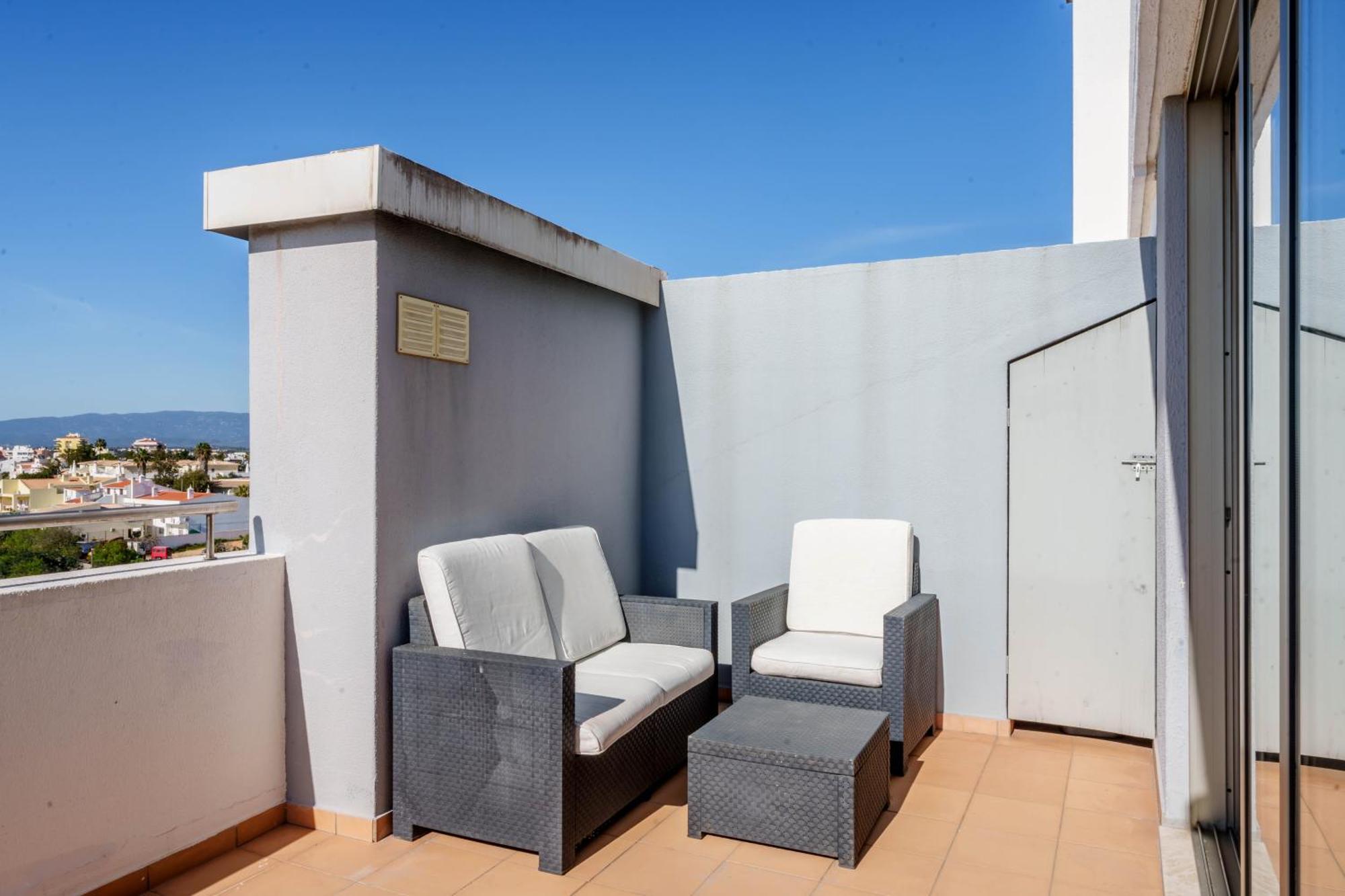 Breathtaking Coral Ocean View Apartment At Oa ปอร์ติเมา ภายนอก รูปภาพ