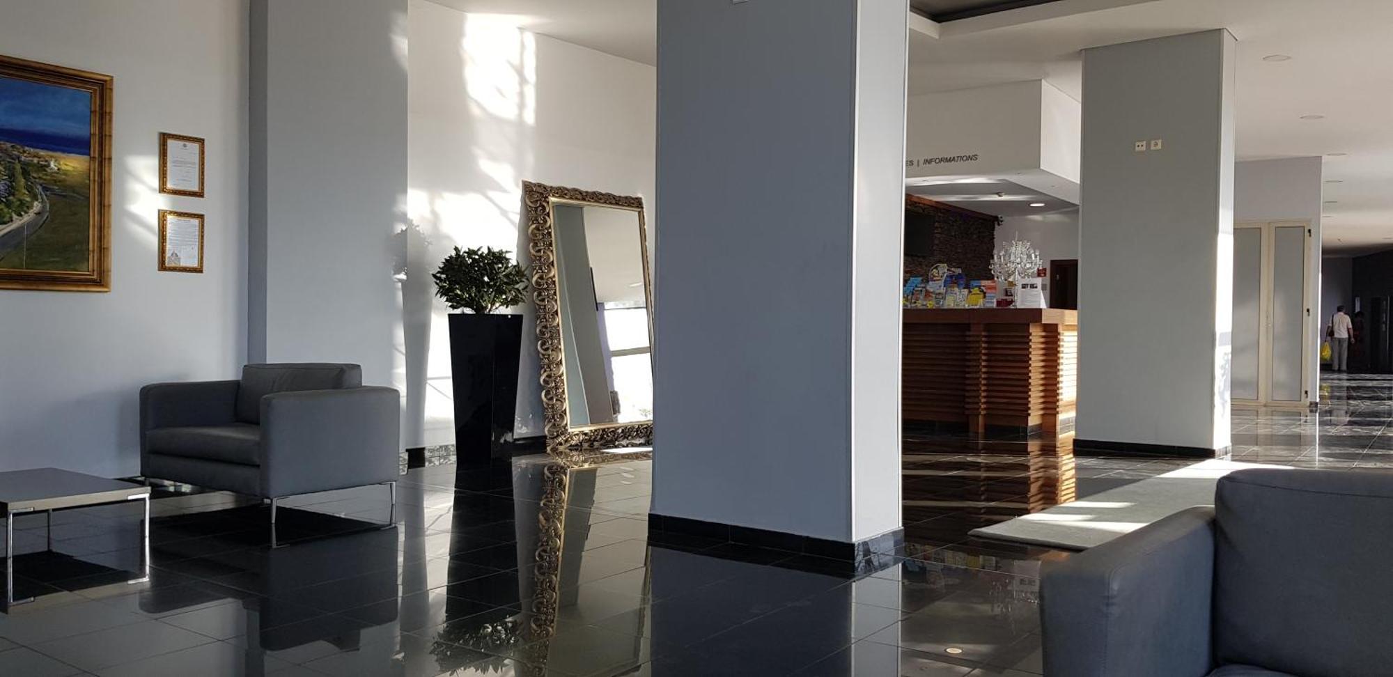 Breathtaking Coral Ocean View Apartment At Oa ปอร์ติเมา ภายนอก รูปภาพ
